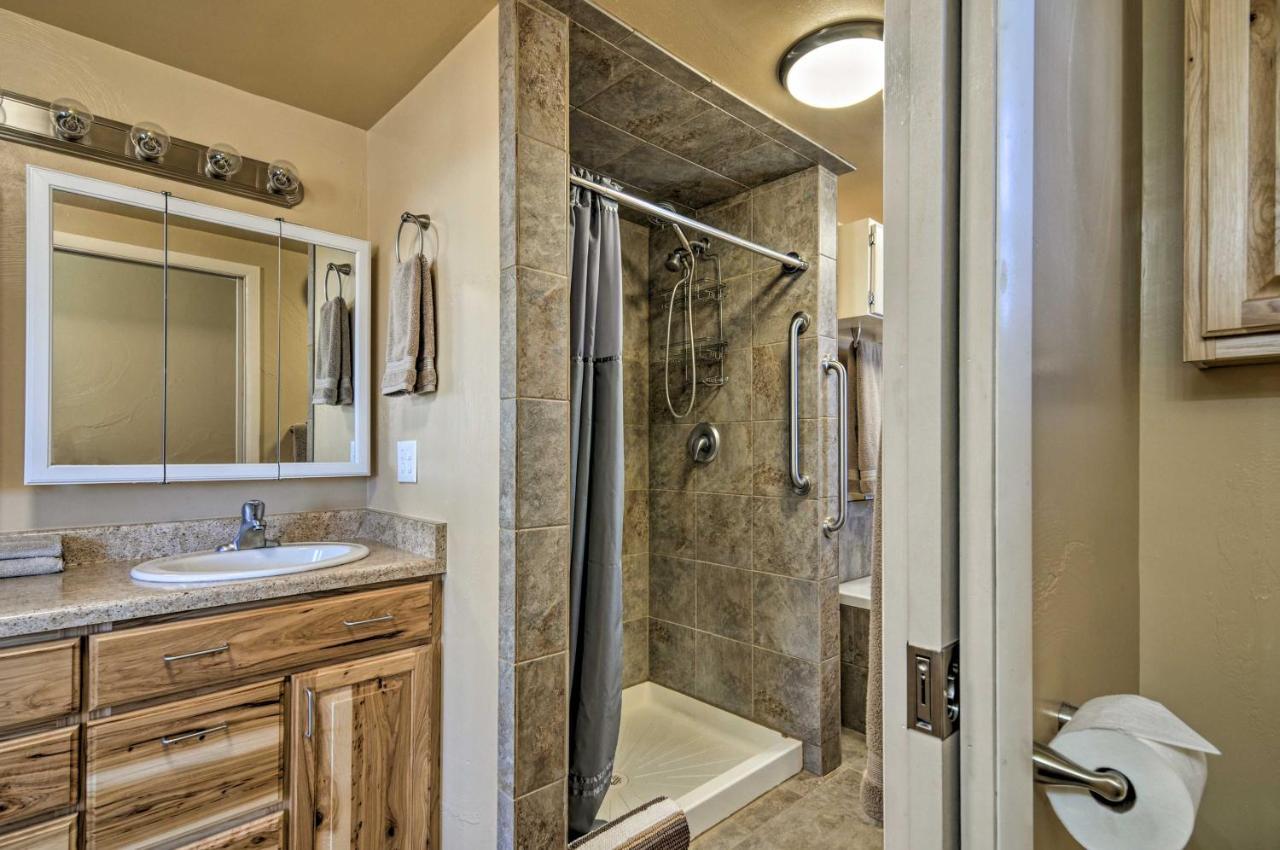 Cozy Home With Canyon Views 2 Mi To Grand Staircase Henrieville Extérieur photo