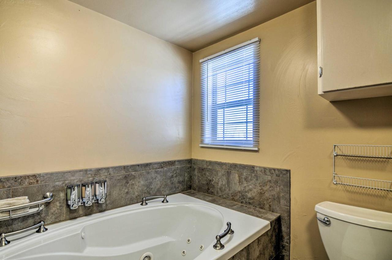 Cozy Home With Canyon Views 2 Mi To Grand Staircase Henrieville Extérieur photo
